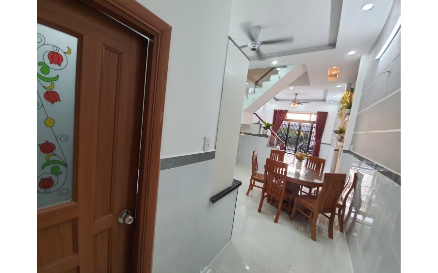 Bán nhà mới đường số 8 Linh Xuân Thủ Đức ,LH 0909428959.